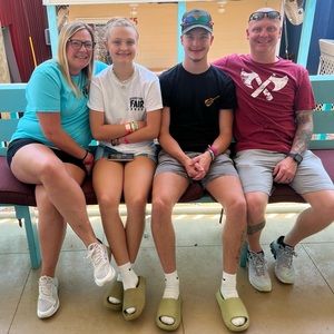 Meet your Posher, Jennifer